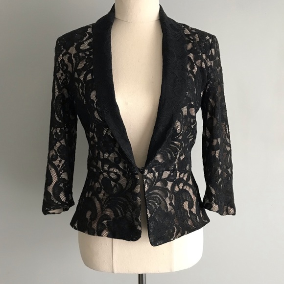 ~SOLD~ PORTMANS Size 8 Black Lace Blazer - Picture 2 of 16
